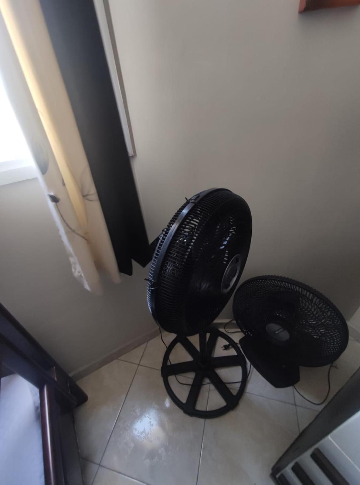 Apto A 50M Da Praia, Com Ar Condicionado, Wifi , Portaria 24H Praia Grande  Bagian luar foto
